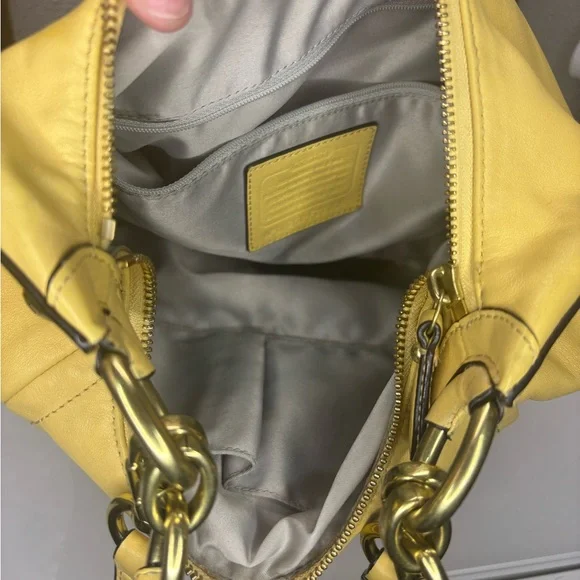 Coach Yellow Hobo Bag1 - Picture 3 of 16